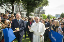 Papa Francesco sollecita un impegno maggiore nella lotta per Fame Zero